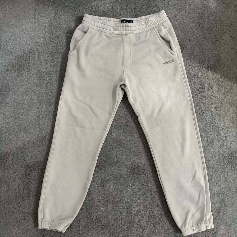 Hollister Men's Cuffed Sweat Jogger Pants in Beige, Size Medium